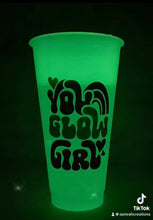 Load image into Gallery viewer, Glow in the Dark Colour Changing Cold Drinking Cup Drinkware Water Bottles
