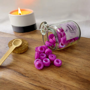 Wax Melt scoopies in Glass Jar with Spoon in Dreams Stoppable Scent