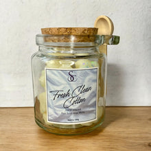 Load image into Gallery viewer, Wax Melt scoopies in Glass Jar with Spoon in Fresh Clean Cotton Scent
