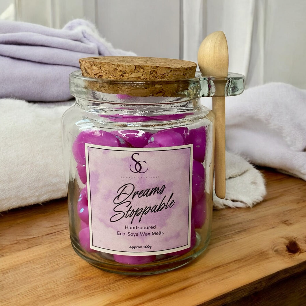 Wax Melt scoopies in Glass Jar with Spoon in Dreams Stoppable Scent